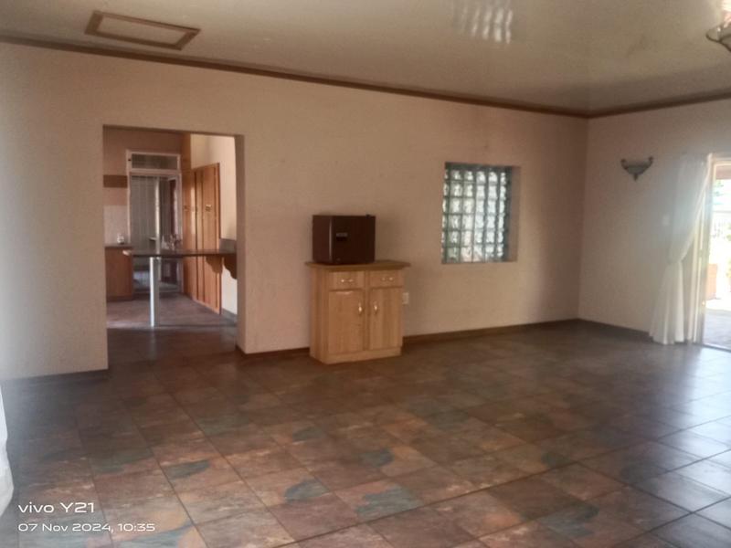 4 Bedroom Property for Sale in Kuruman Northern Cape